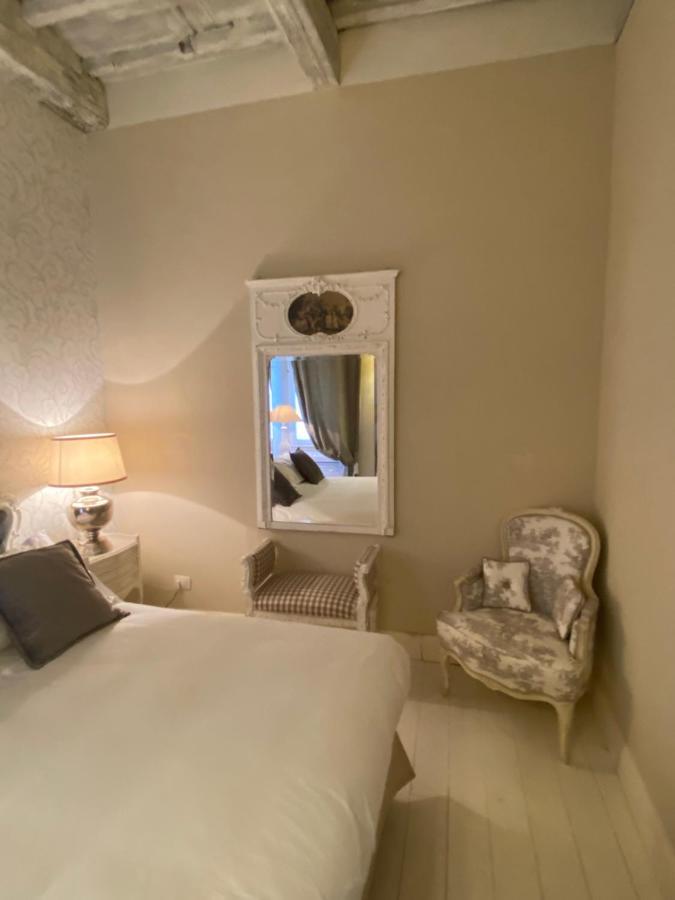 White Florence Suite Экстерьер фото