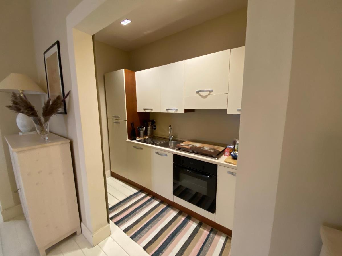 White Florence Suite Экстерьер фото