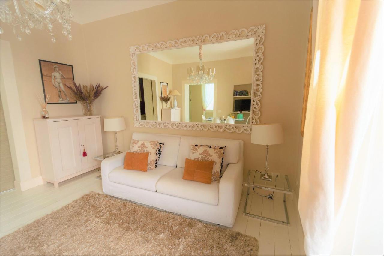 White Florence Suite Экстерьер фото