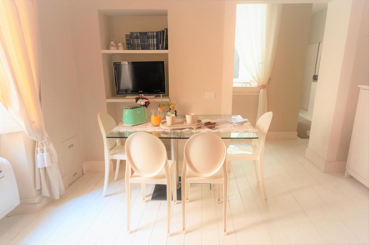 White Florence Suite Экстерьер фото